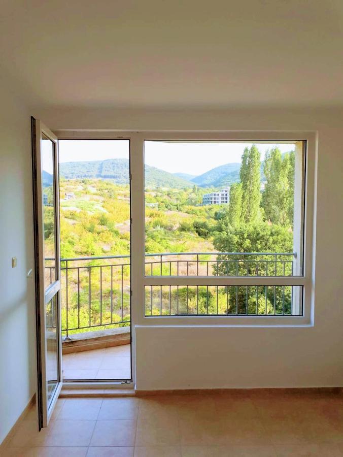 Green Dream 3 Rooms Apartment Butterfly ซันนีบีช ภายนอก รูปภาพ